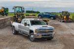 Chevrolet Silverado 3500 HD LT Crew Cab 2017 года